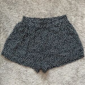 Vibe Black and White Patterned High Waist Shorts